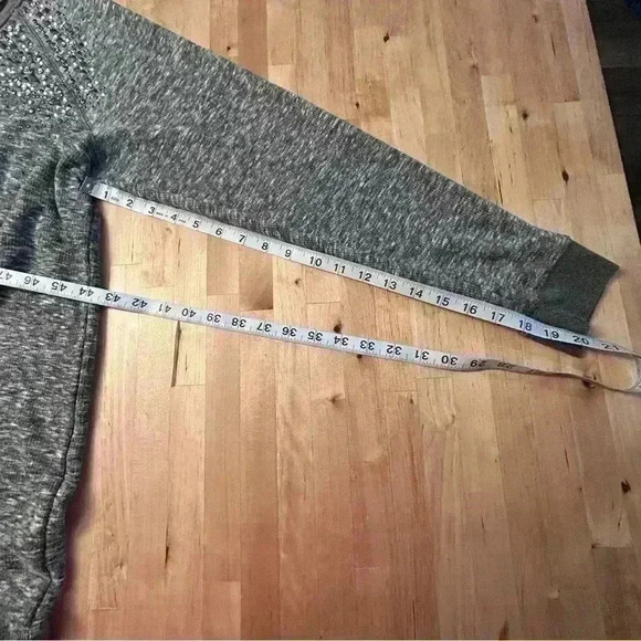 2 for$15 Maurices 2X embellished gray long sleeve shirt - Picture 10 of 11